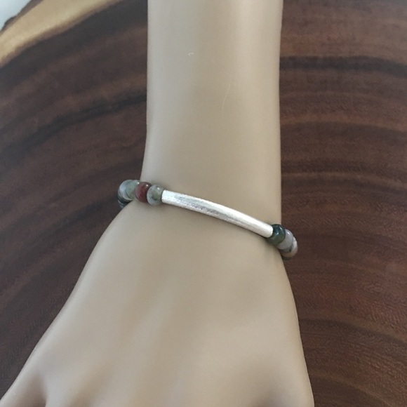 Handcrafted Green silver fancy jasper wired and lobster clasp beaded bracelet - Picture 4 of 8